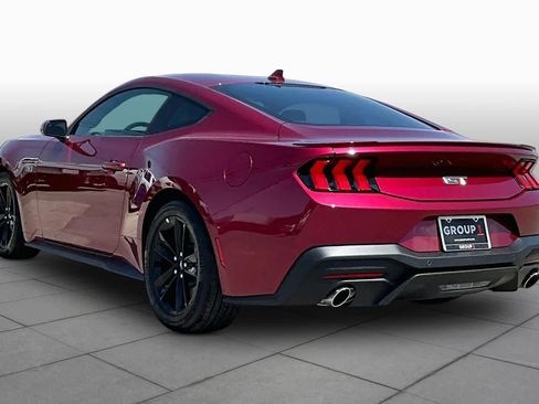 Used 2025 Ford Mustang GT RWD image 11