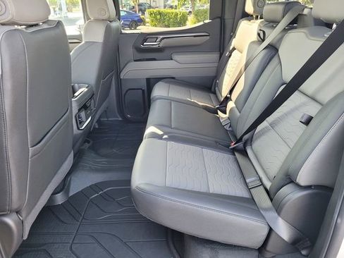 New 2026 Chevrolet Silverado 1500 ZR2 AWD/4WD image 6
