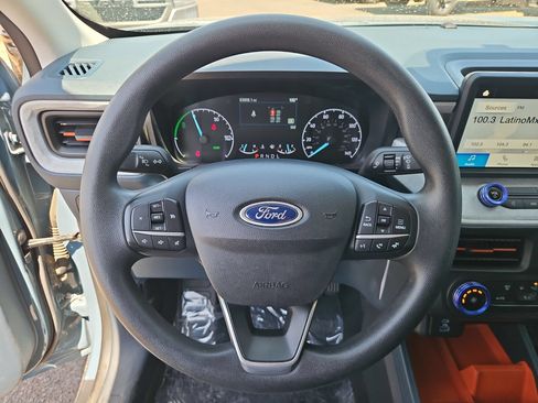 Used 2022 Ford Maverick XLT FWD image 14