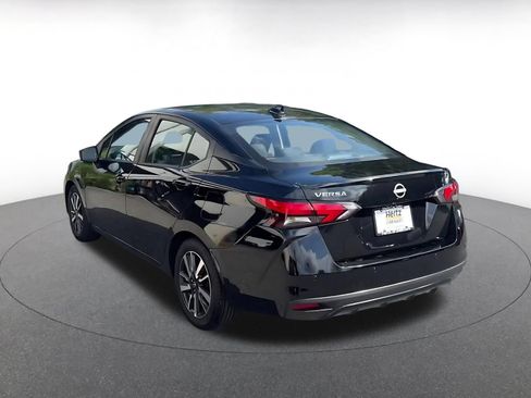 Used 2025 Nissan Versa SV FWD image 10