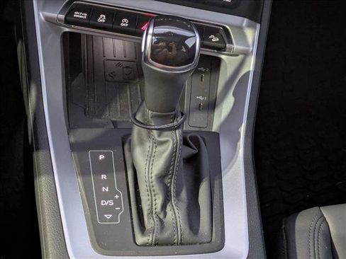 Certified 2025 Audi Q3 2.0T Premium w/ Convenience Package image 12