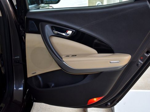Used 2016 Hyundai Azera FWD image 42
