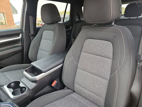 Used 2025 GMC Terrain Elevation image 24