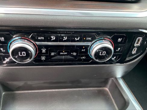 Used 2022 GMC Sierra 1500 SLT RWD image 34