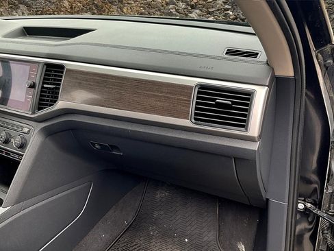 Used 2019 Volkswagen Atlas SE image 15