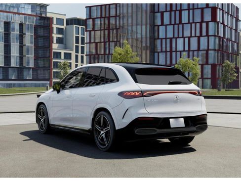 New 2025 Mercedes-Benz EQE AMG 4MATIC SUV image 27