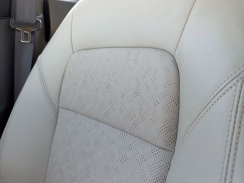 Used 2024 Nissan Altima 2.5 SL AWD/4WD image 40
