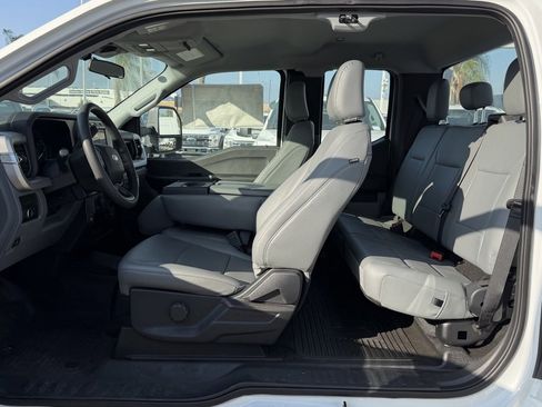 Used 2023 Ford F250 XL w/ XL Chrome Package image 26
