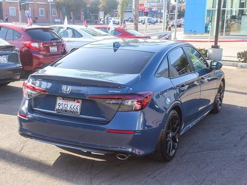 Used 2025 Honda Civic Sport image 5