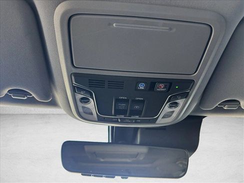 Used 2019 Honda Pilot Elite image 24