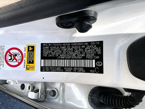 Used 2015 Lexus ES 300h w/ Navigation System Package FWD image 31