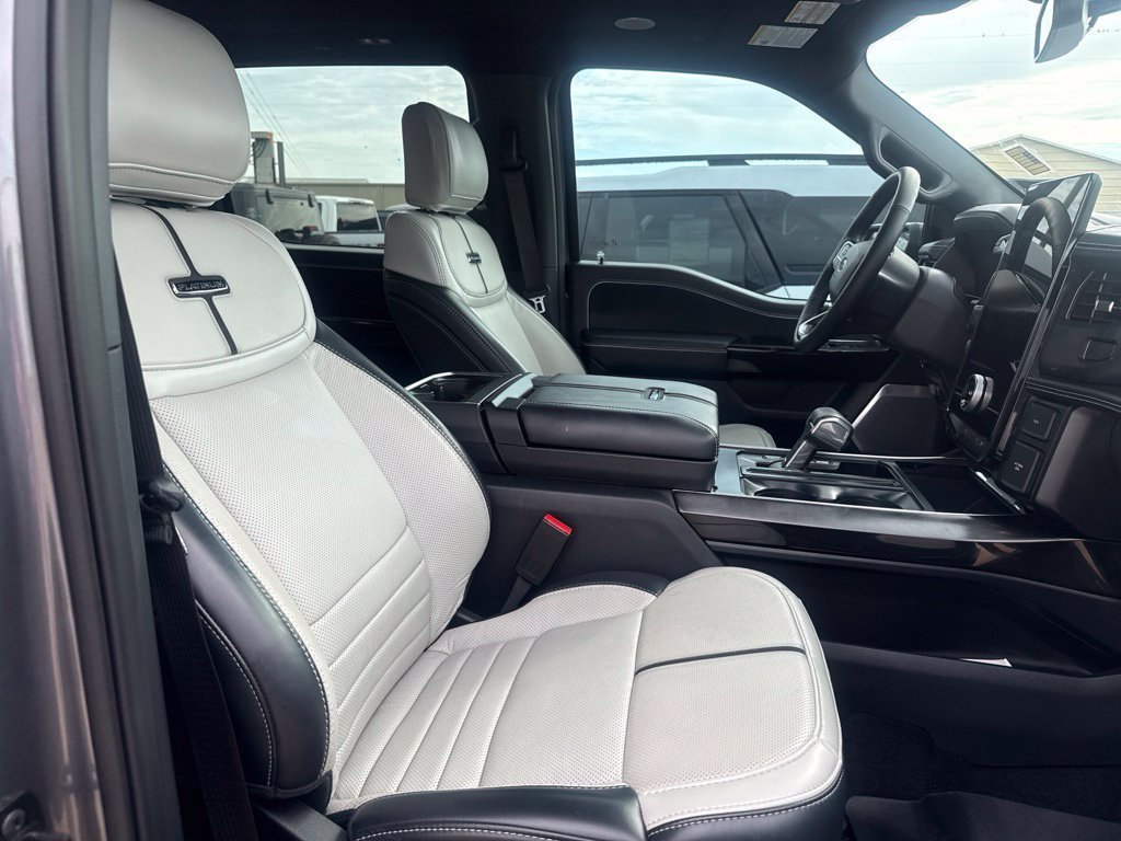 Used 2024 Ford F150 Lightning Platinum AWD/4WD image 7
