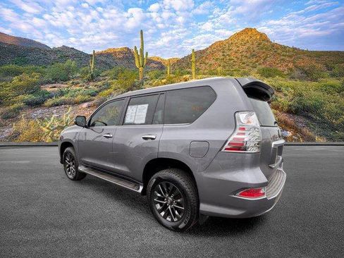 Used 2023 Lexus GX 460 Premium w/ Premium Package AWD/4WD image 7