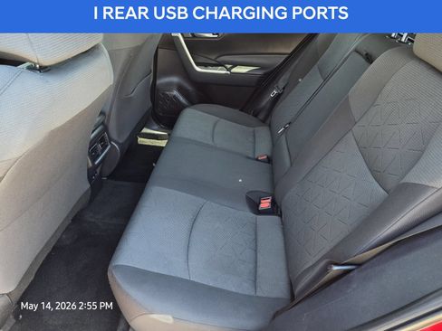 Used 2022 Toyota RAV4 XLE w/ Convenience Package FWD image 18