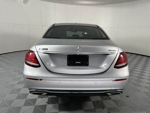 Used 2018 Mercedes-Benz E 300 4MATIC w/ Premium 2 Package (Q02) image 7