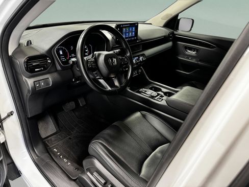Used 2023 Honda Pilot EX-L image 9