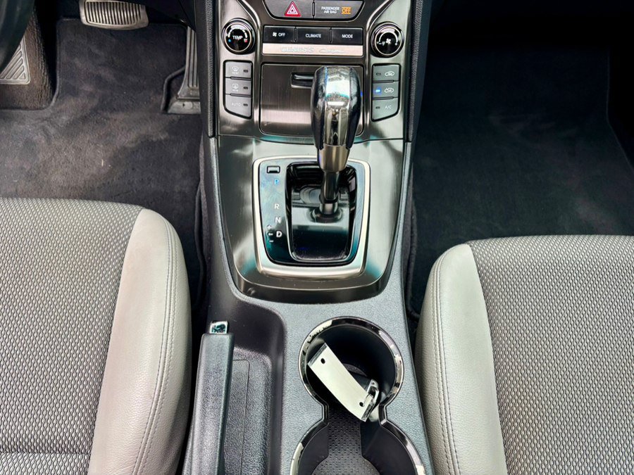 Used 2013 Hyundai Genesis 2.0T RWD image 20