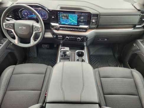 Used 2025 Chevrolet Silverado 1500 LT Trail Boss w/ Convenience Package II AWD/4WD image 26