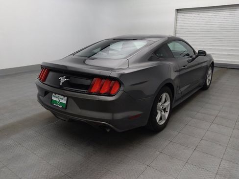 Used 2017 Ford Mustang Coupe RWD image 9