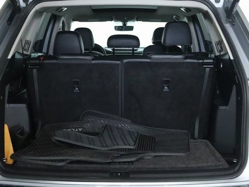 Used 2023 Volkswagen Atlas SE w/ Panoramic Sunroof Package AWD/4WD image 30