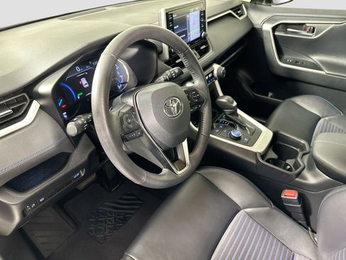 Used 2020 Toyota RAV4 XSE image 9