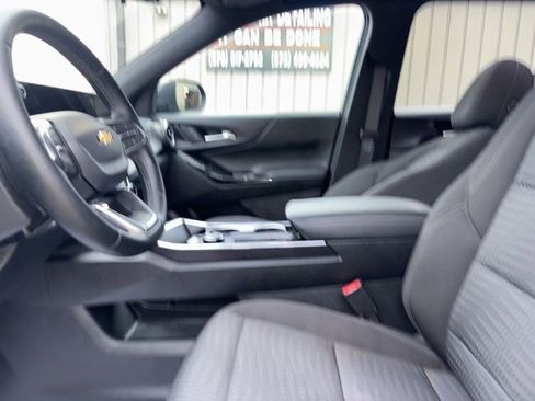 Used 2026 Chevrolet Equinox LT FWD image 12