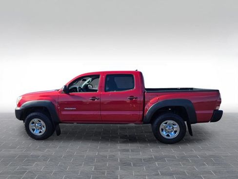 Used 2012 Toyota Tacoma PreRunner w/ Convenience Pkg RWD image 4
