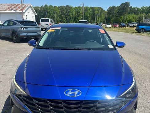 Used 2023 Hyundai Elantra Limited FWD image 1