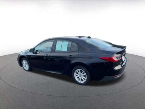 Used 2025 Toyota Camry LE image 10