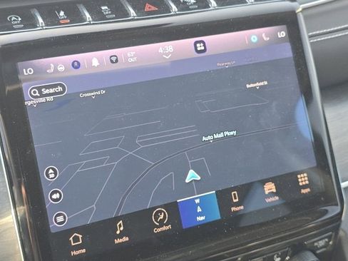 Used 2022 Jeep Grand Cherokee L Limited image 3