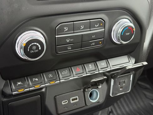 Used 2022 GMC Sierra 1500 Pro w/ 1SA Safety Plus Package image 28