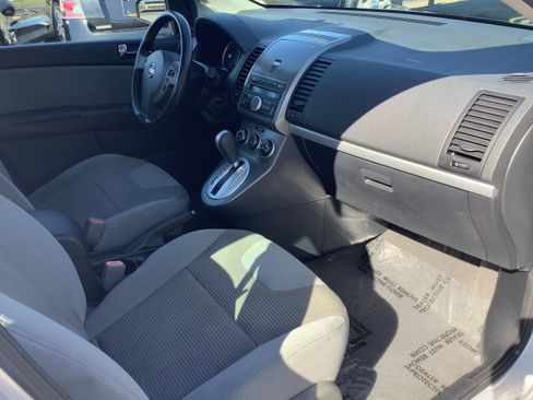 Used 2010 Nissan Sentra 2.0 S w/ Convenience Pkg FWD image 15