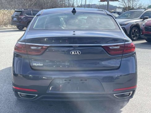 Used 2018 Kia Cadenza Premium image 27