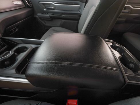 Used 2019 RAM 1500 Big Horn AWD/4WD image 24