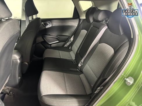 Used 2022 Kia Soul EX FWD image 29