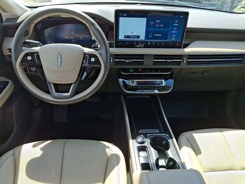 Certified 2023 Lincoln Corsair Reserve w/ Equipment Group 201A AWD/4WD image 11