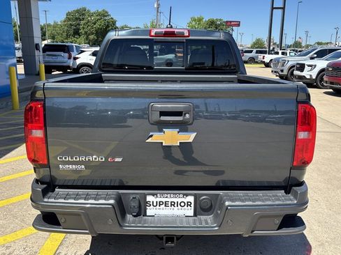 Used 2019 Chevrolet Colorado Z71 AWD/4WD image 4