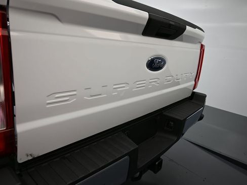 New 2026 Ford F250 XL w/ XL Chrome Package image 27