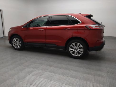 Used 2022 Ford Edge Titanium image 3