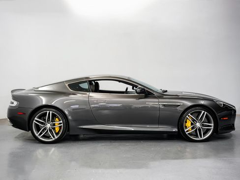 Used 2014 Aston Martin DB9 Coupe RWD image 2
