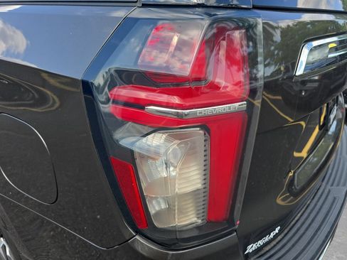 Used 2021 Chevrolet Tahoe LT w/ LT Signature Package AWD/4WD image 39