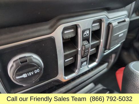 Used 2022 Jeep Wrangler Unlimited Sport AWD/4WD image 14