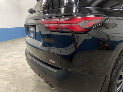 Used 2023 Chevrolet Traverse RS image 35