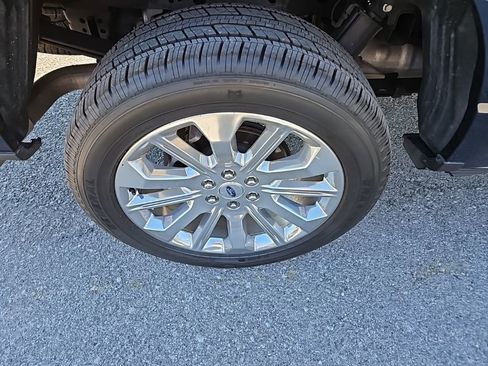 Used 2023 Ford F150 Limited image 11