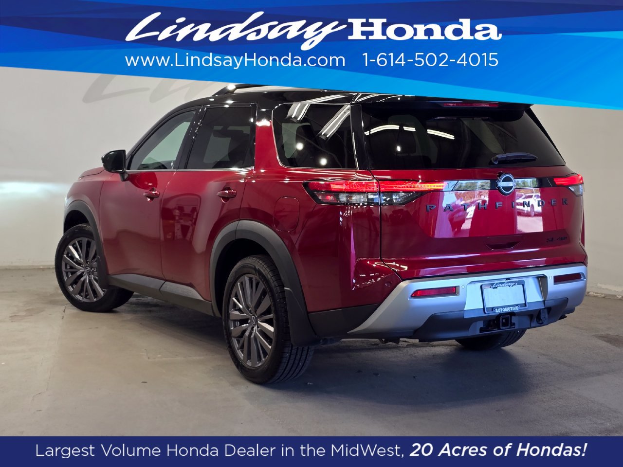 Used 2023 Nissan Pathfinder SL w/ SL Premium Package AWD/4WD image 4