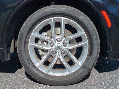 Used 2024 Dodge Durango GT image 11