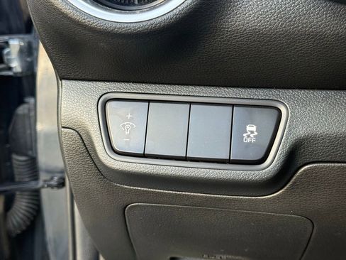 Used 2024 Kia Forte LXS image 18