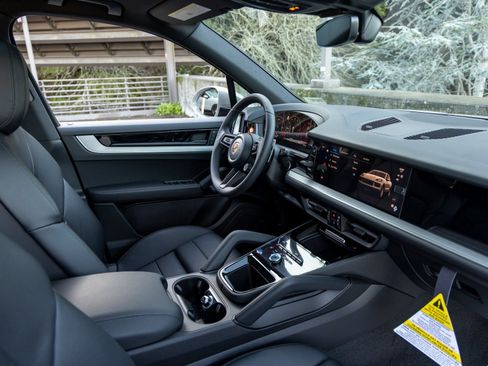 New 2026 Porsche Cayenne AWD/4WD image 51