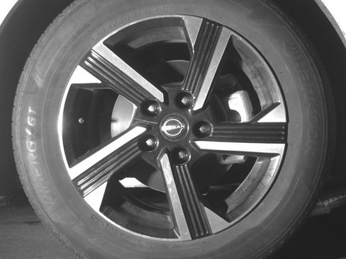 Used 2025 Nissan Sentra SV FWD image 13