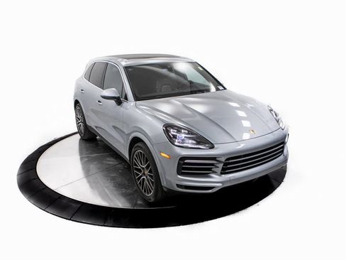 Certified 2022 Porsche Cayenne S image 38